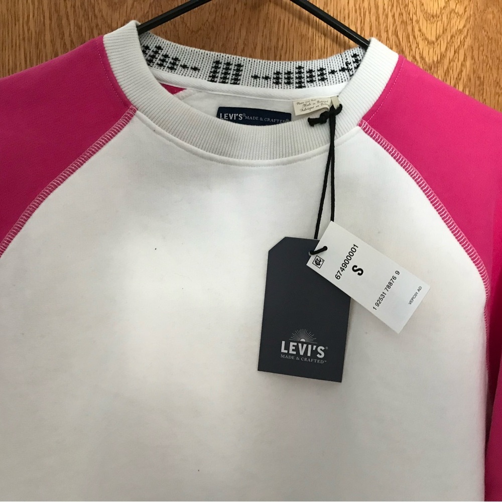 Levi's Cream and Pink Raglan Sweatshirt